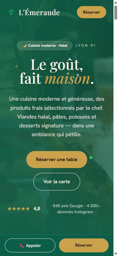 Le même site en version mobile, sur un téléphone.